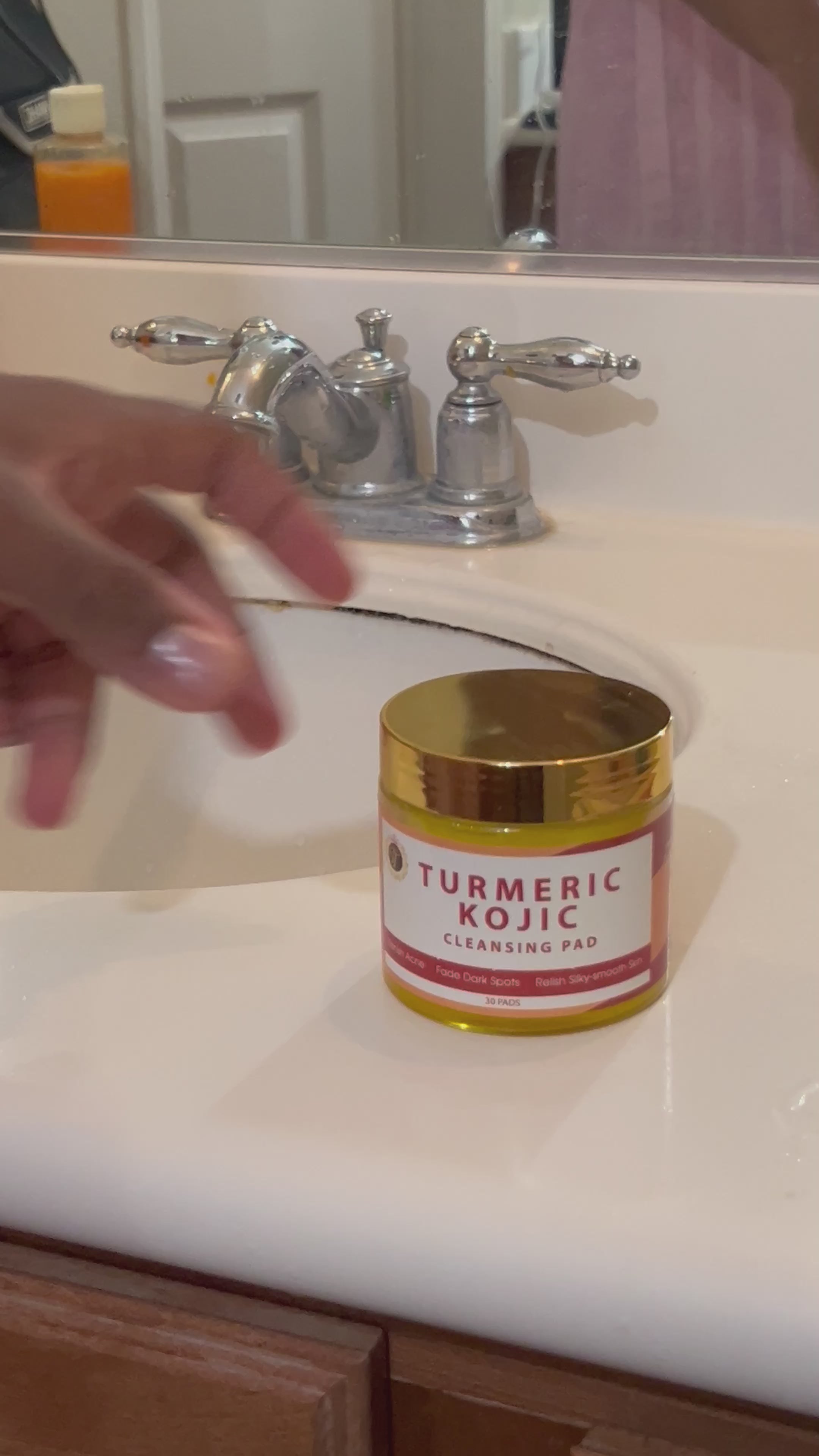 Turmeric Kojic Acid Exfoliating Cleansing Pads
